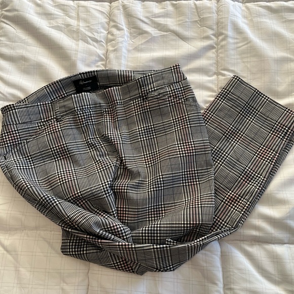 Reitmans Black and White Checkered Pants - Picture 3 of 3